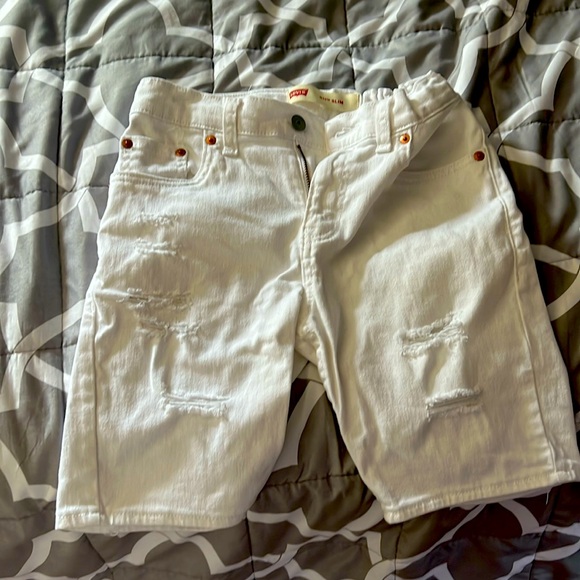 Selling in queens NY kids shorts size 11-12 let me know - Picture 1 of 1